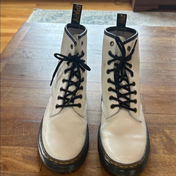 Dr Martens WOMEN\'S DR. MARTENS ZAVALA COMBAT BOOTS size 7